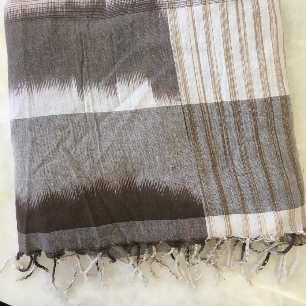 American Eagle Outfitters Scarf